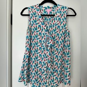 Lilly Pulitzer 100% silk blouse Sz S lipstick design